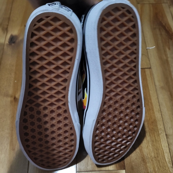 NWOT Vans size 7 youth Filmore Hi high top flame print running shoes - Picture 7 of 8